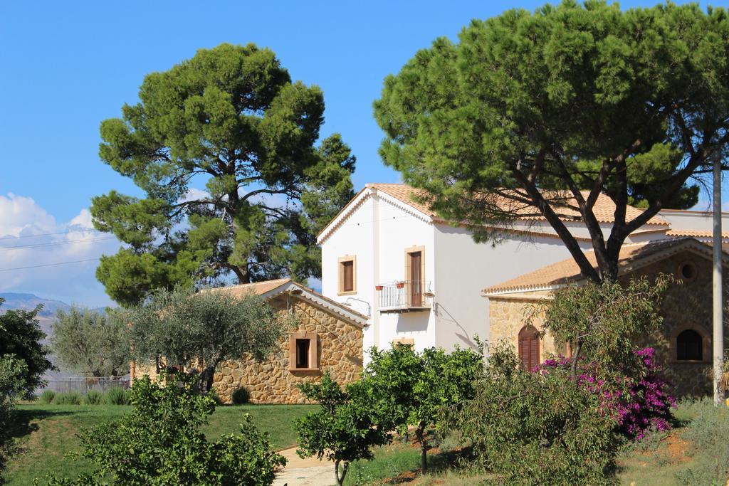 Agriturismo Feudo Muxarello Aragona Esterno foto