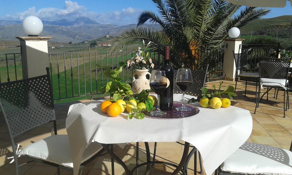 Agriturismo Feudo Muxarello Villa Aragona Esterno foto