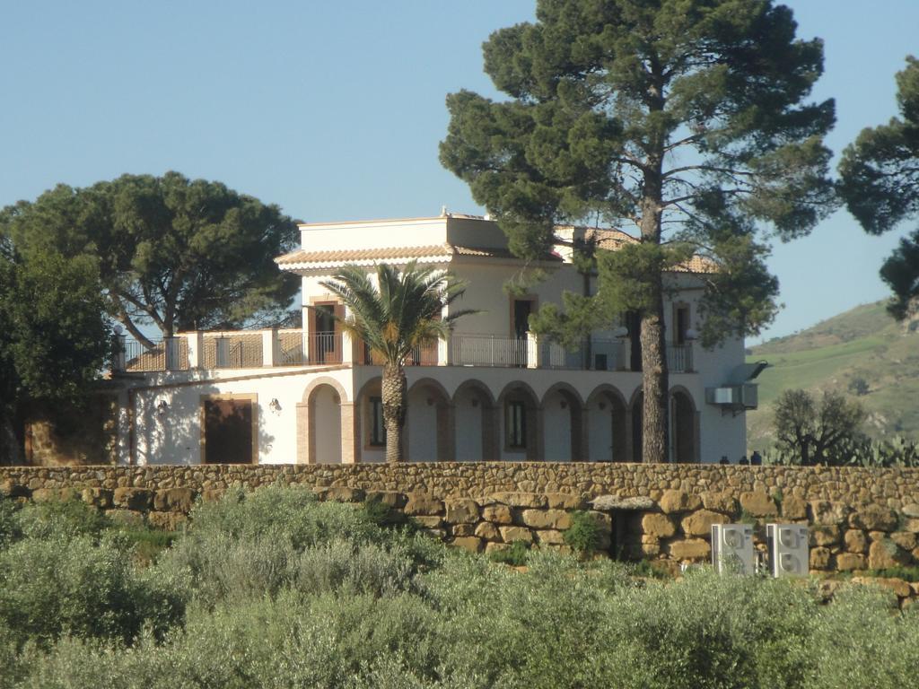 Agriturismo Feudo Muxarello Aragona Esterno foto