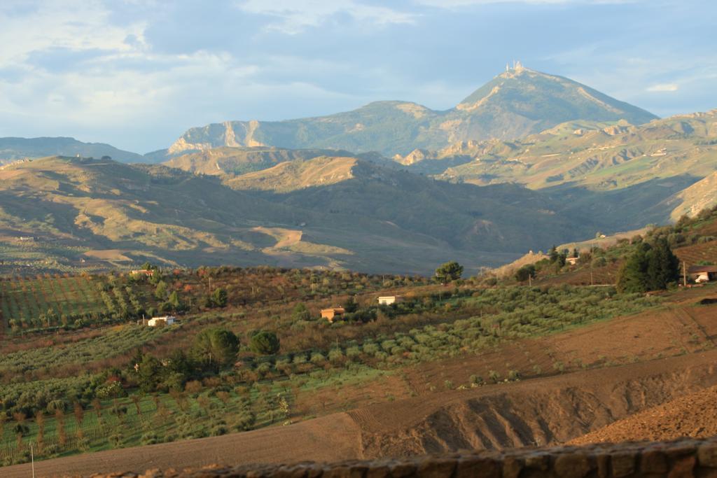 Agriturismo Feudo Muxarello Villa Aragona Esterno foto